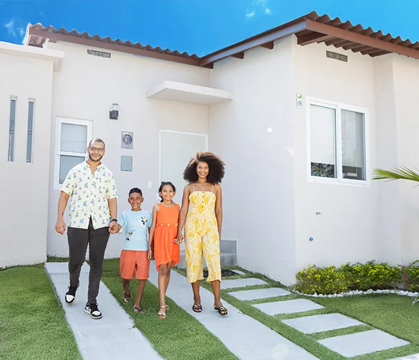 Equipo y comunidad en imagen oficial de Casas Pacíficas